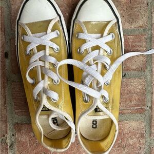 CONVERSE ALL STAR - Jelly Men’s size 4 Women’s size 6